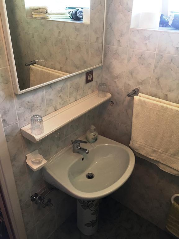 Apartments Ana+3 Шибеник Номер фото