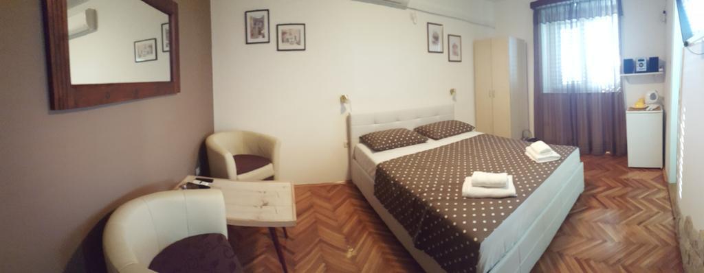 Apartments Ana+3 Шибеник Экстерьер фото